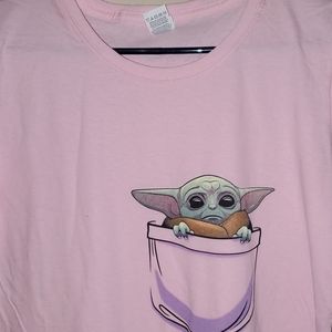 Baby Yoda T-shirt Womens size small